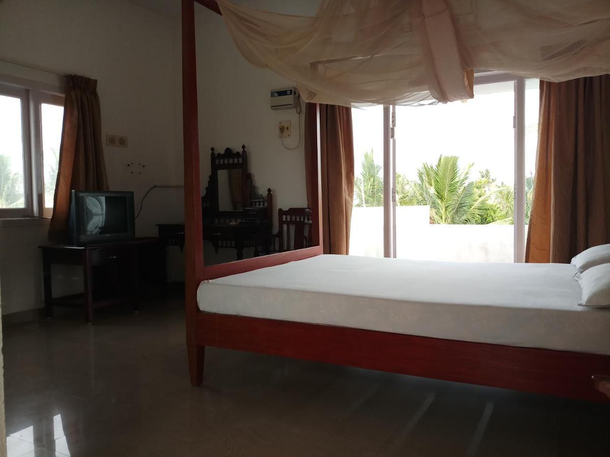 Daphne Hotel Mahabalipuram Exterior photo
